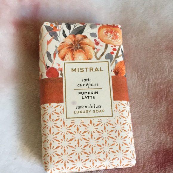 Mistral Scented Pumpkin Latte Luxury Soap made in France NWT 3.14 oz 2”x3.50 bar - Picture 8 of 8